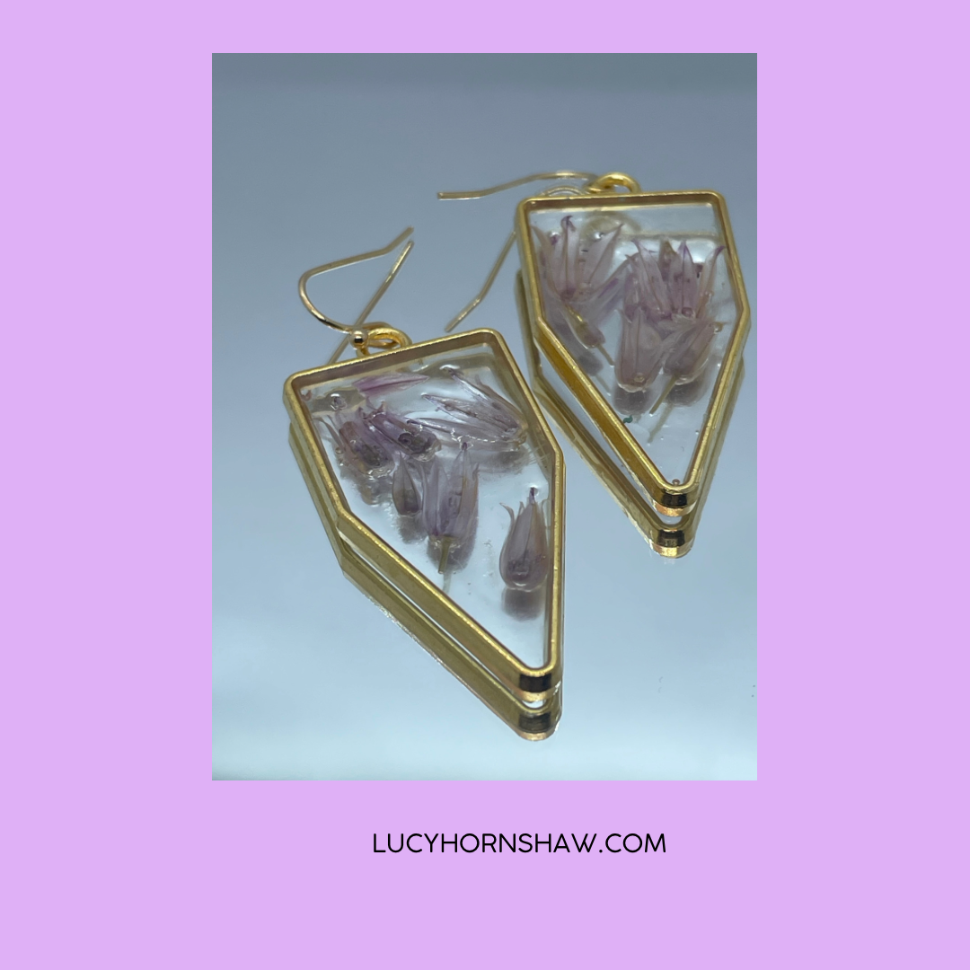 Chive & resin pentagon earrings