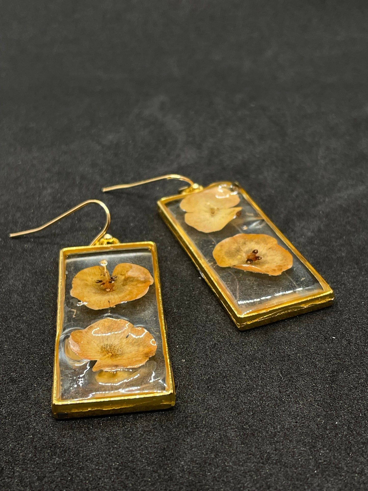 Euphorbia & resin oblong earrings