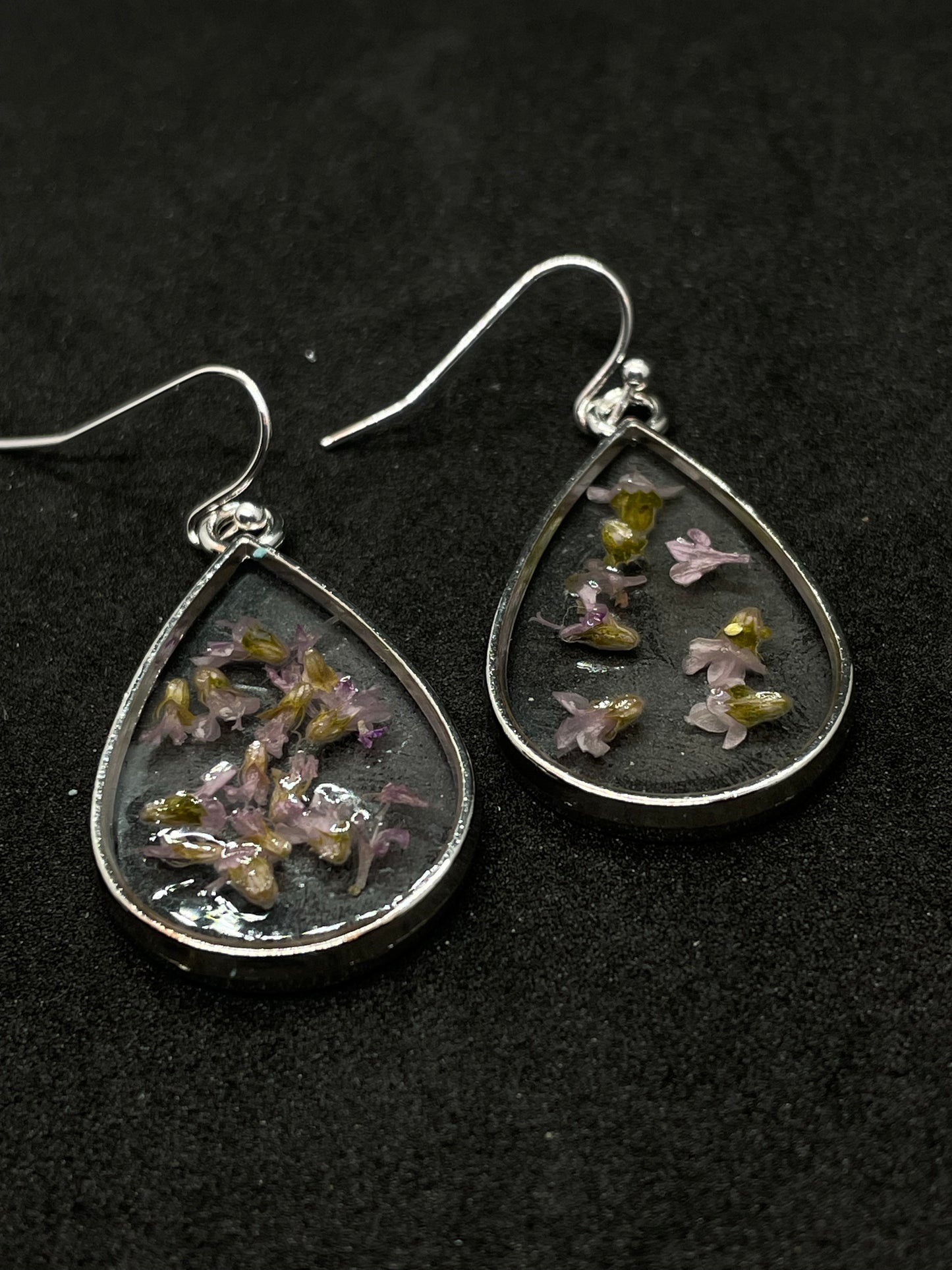 Thyme & resin teardrop earrings