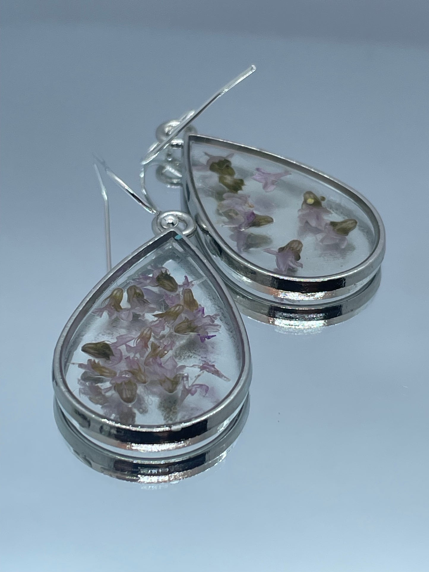 Thyme & resin teardrop earrings