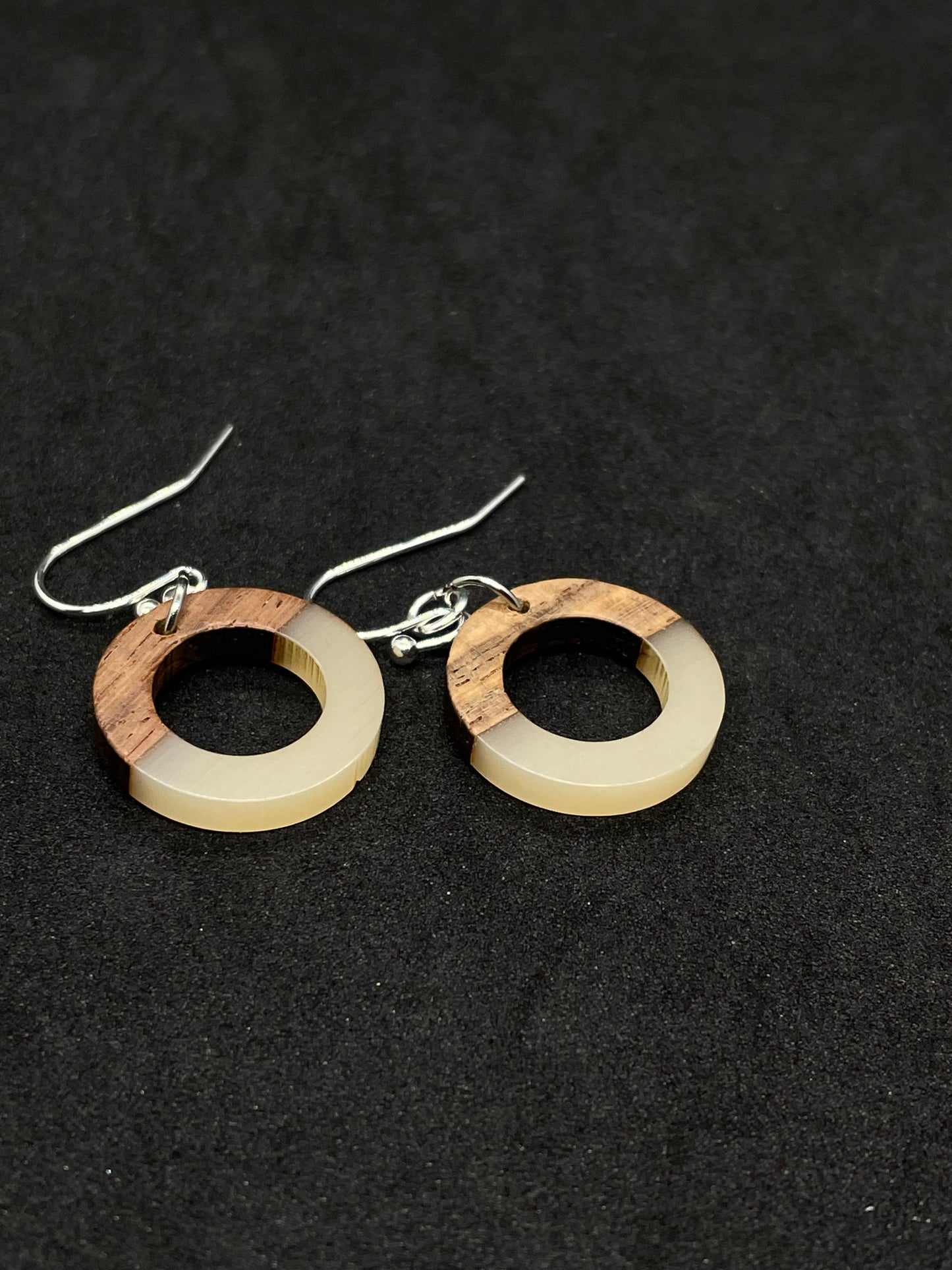 Stone resin and walnut ring drop earrings
