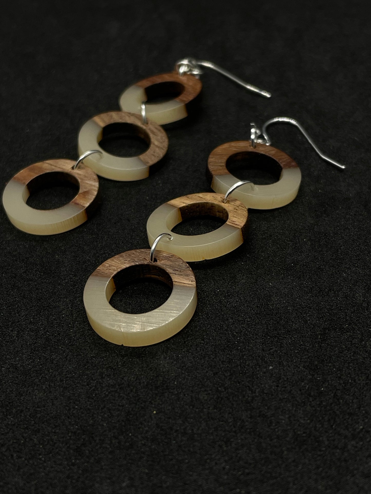 Stone resin and walnut ring drop earrings