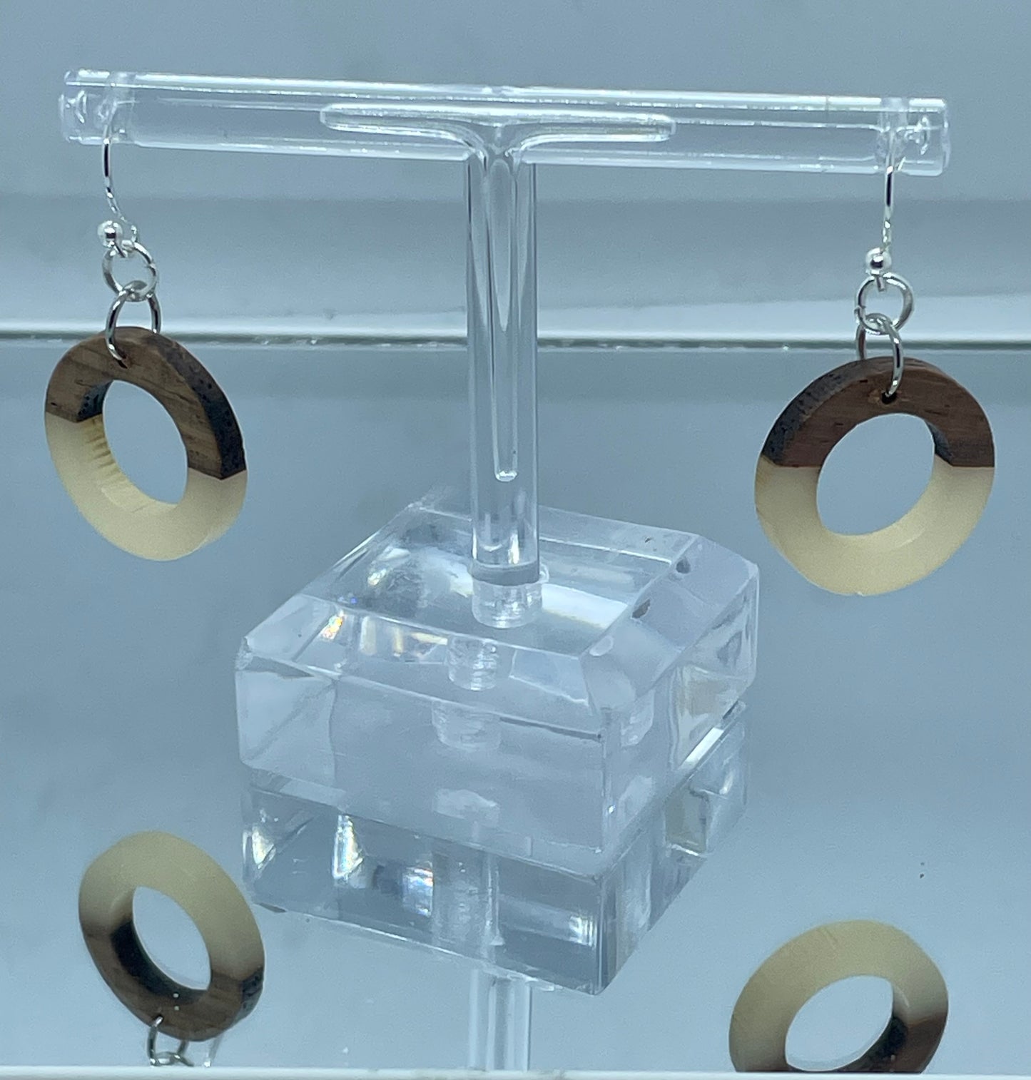 Stone resin and walnut ring drop earrings