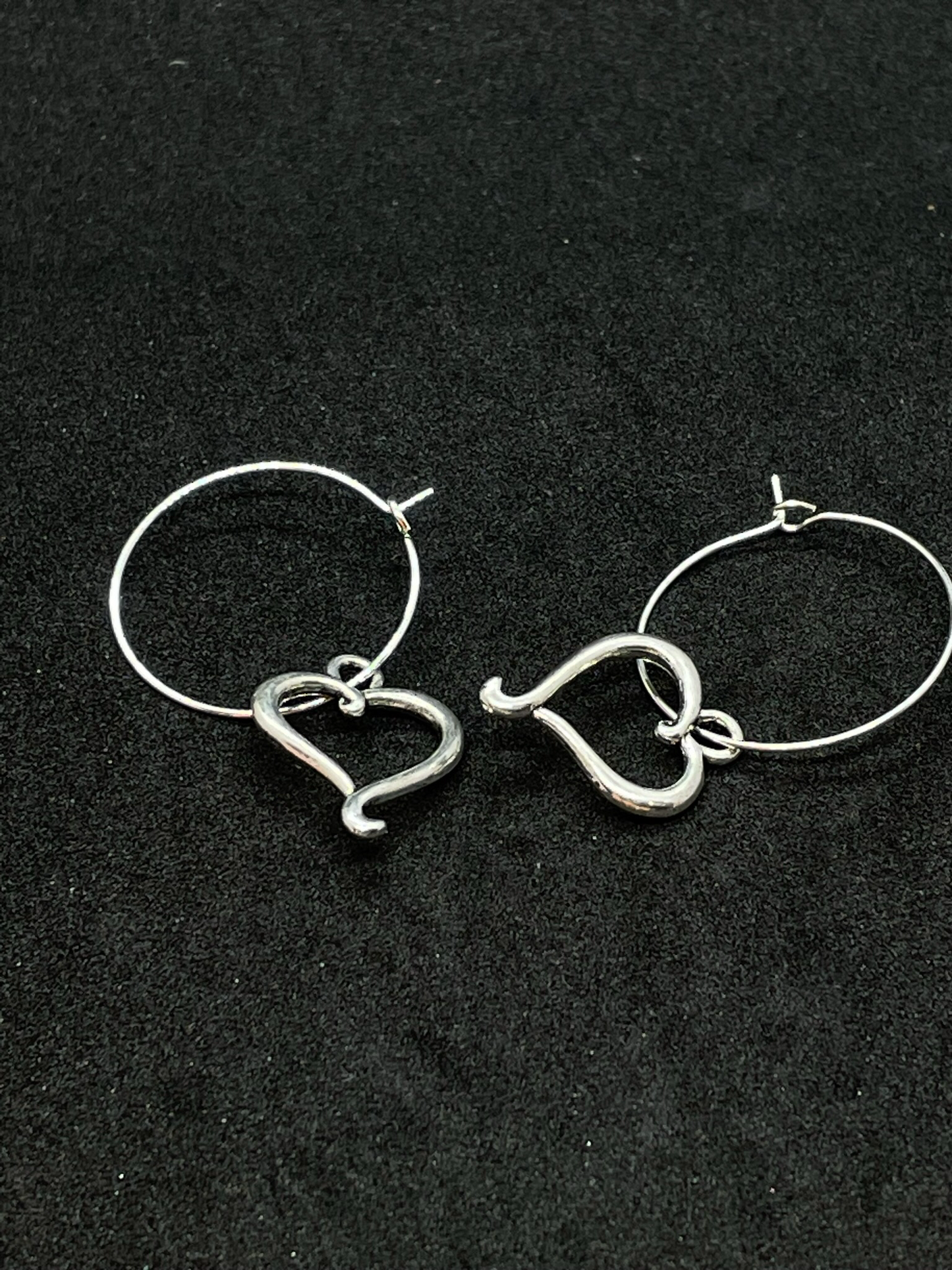 Hollow heart drop earrings