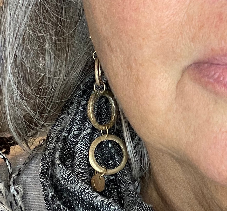 Bronze 3 rings with disc drop earrings