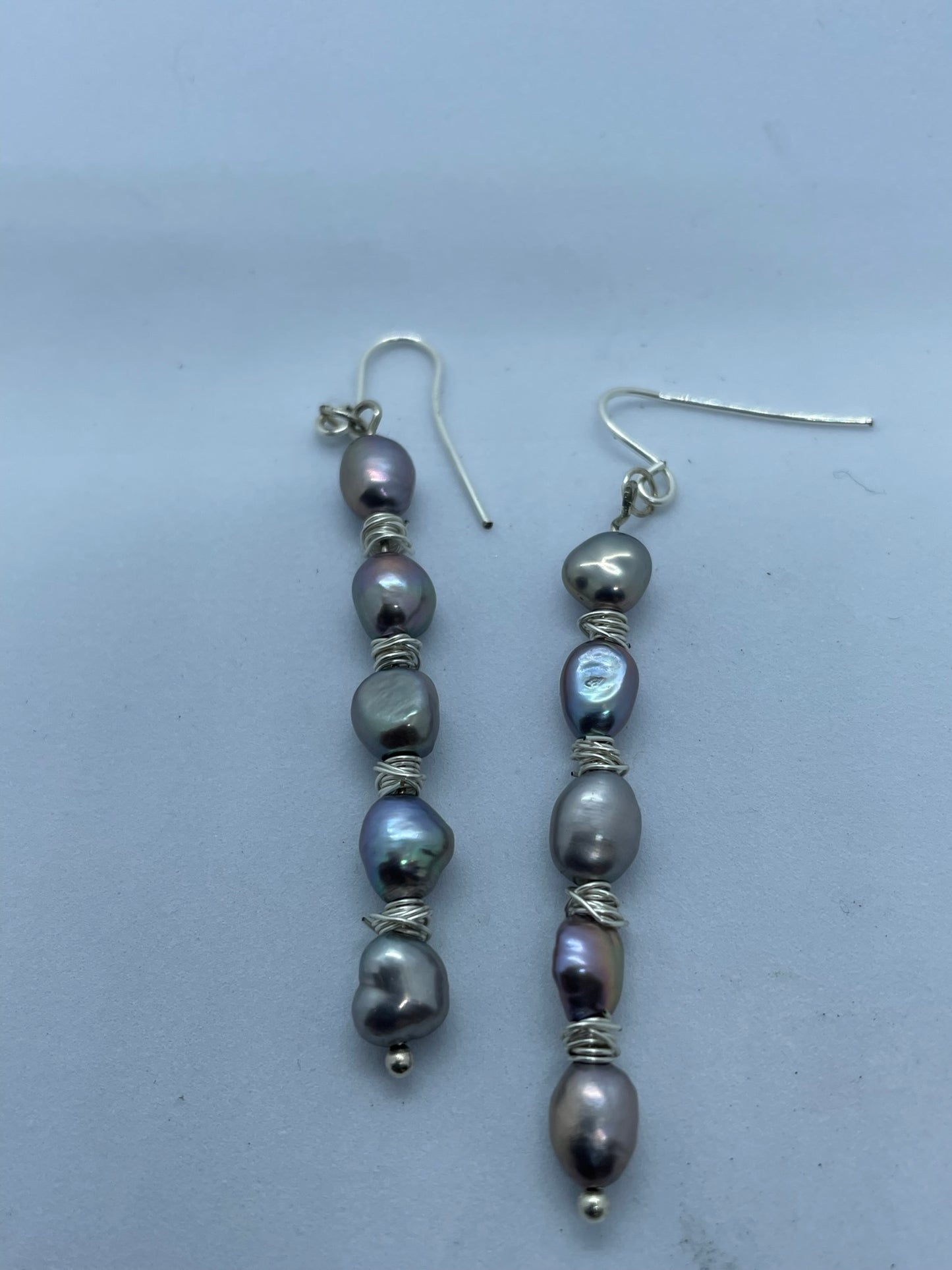 Wire & 5 mauve pearl earrings
