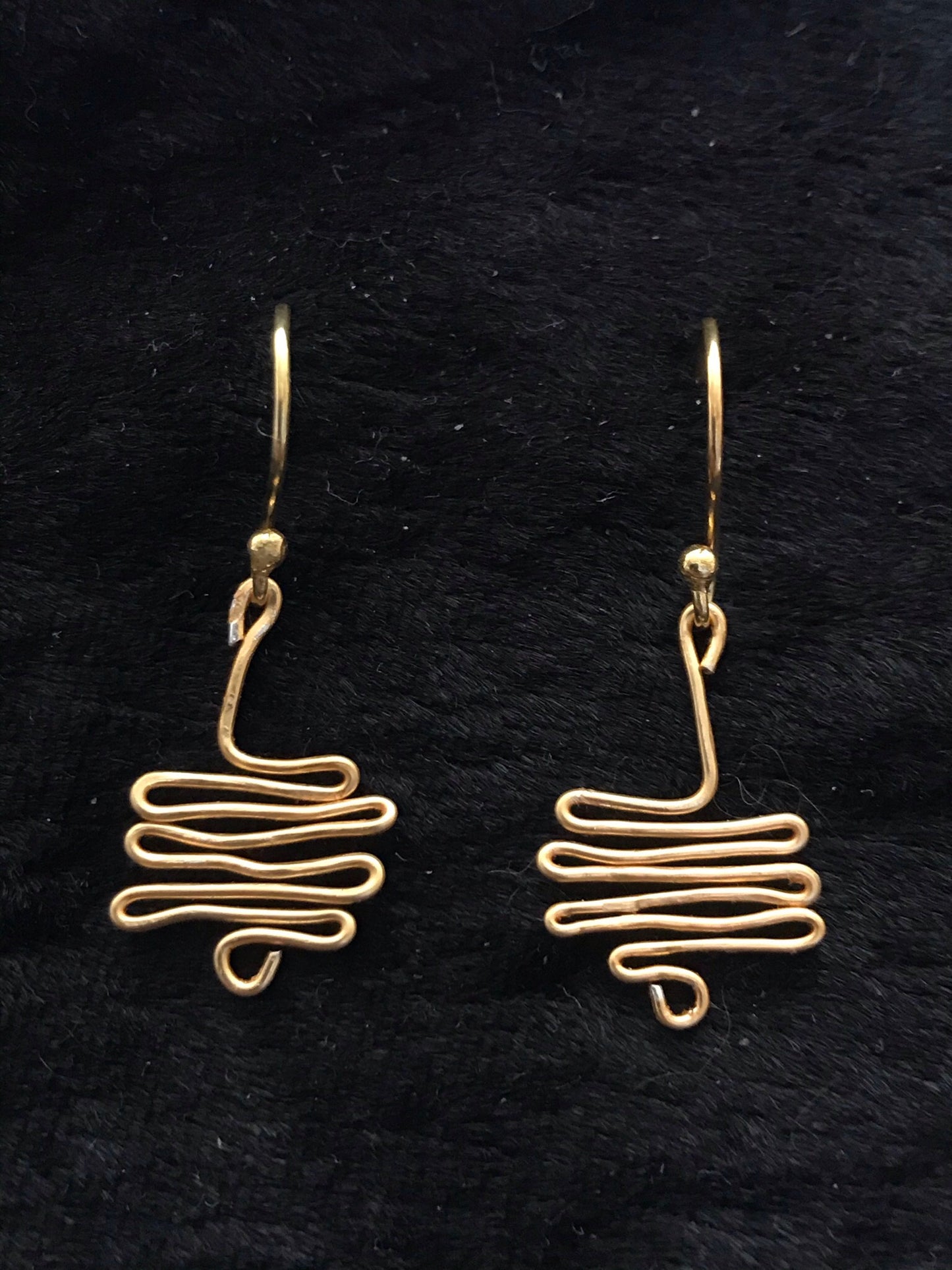 Wire zig zag earrings