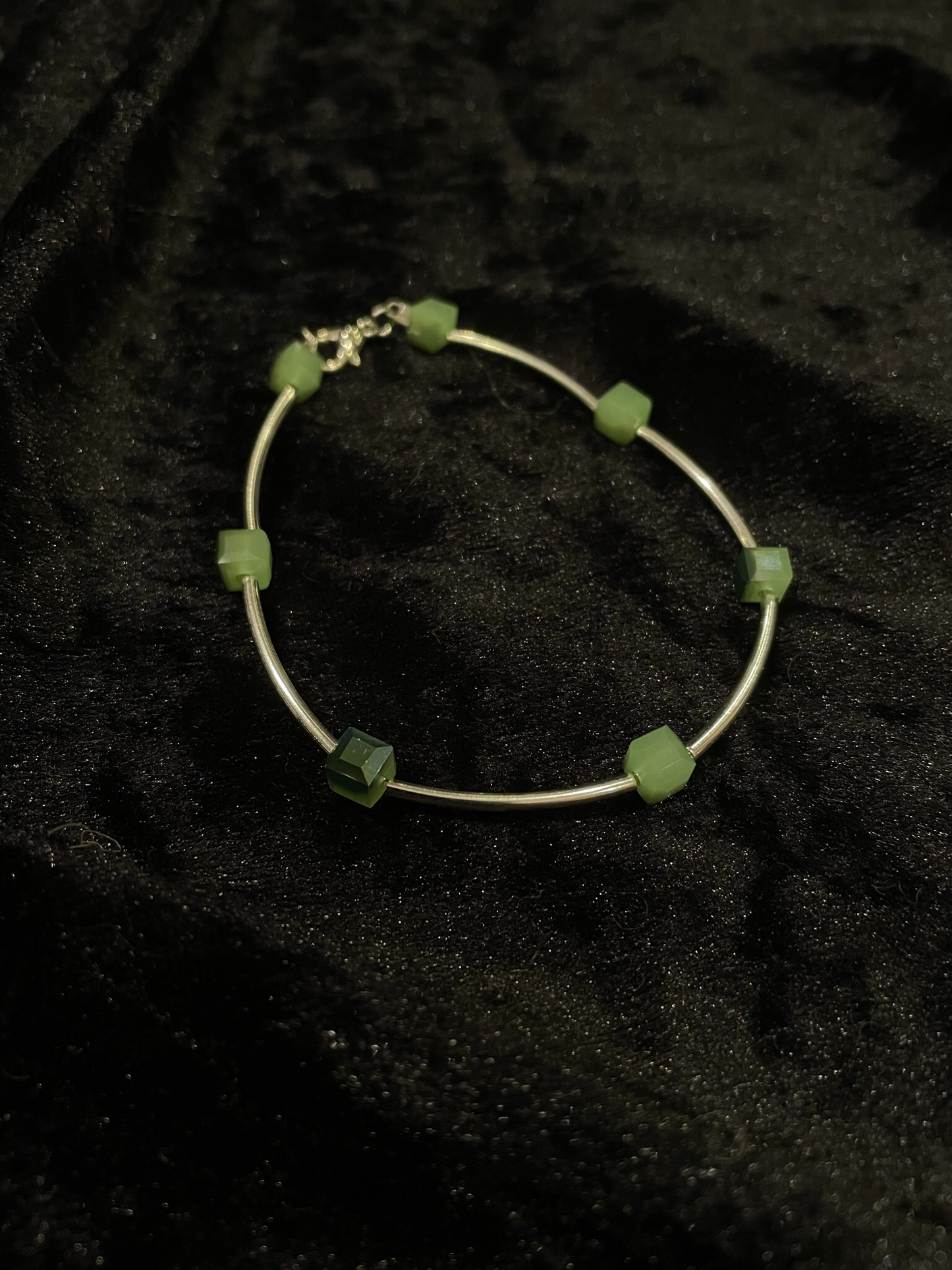 Wire & green bead bracelet