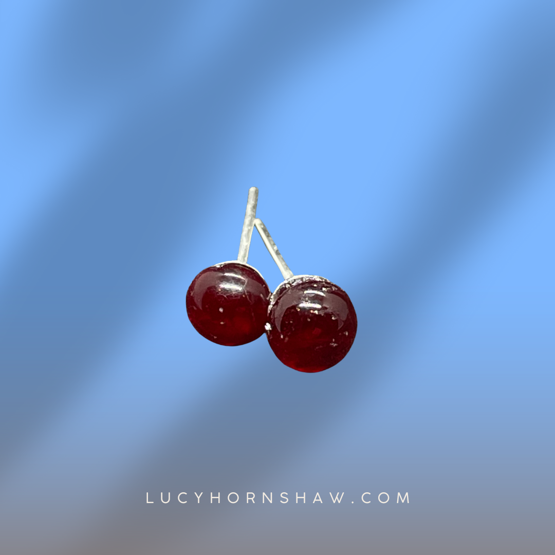 Fused glass stud earrings - Red