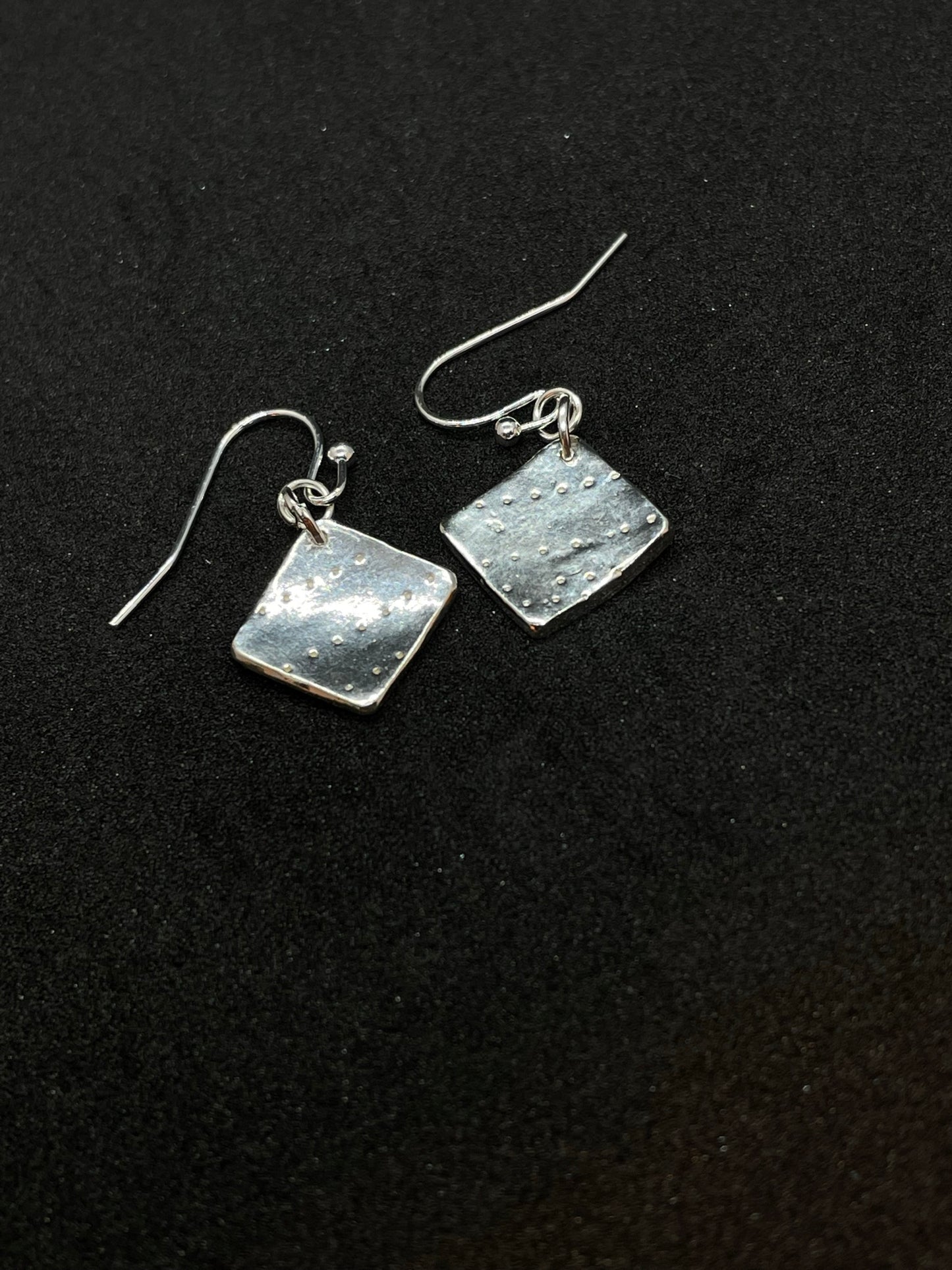 Silver rhombus earrings with corner dangle