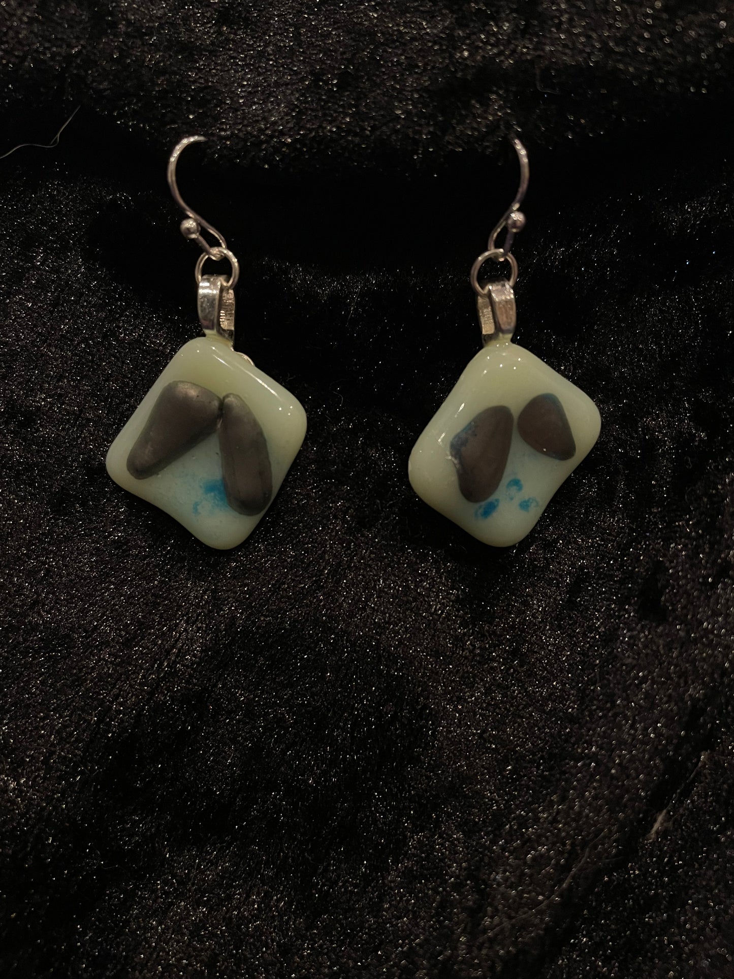 Fused white & grey glass rhombus earrings