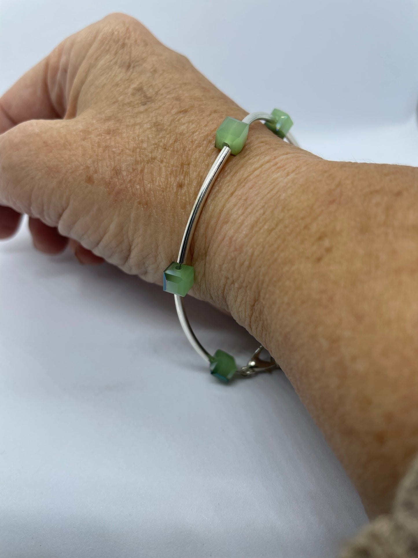 Wire & green bead bracelet