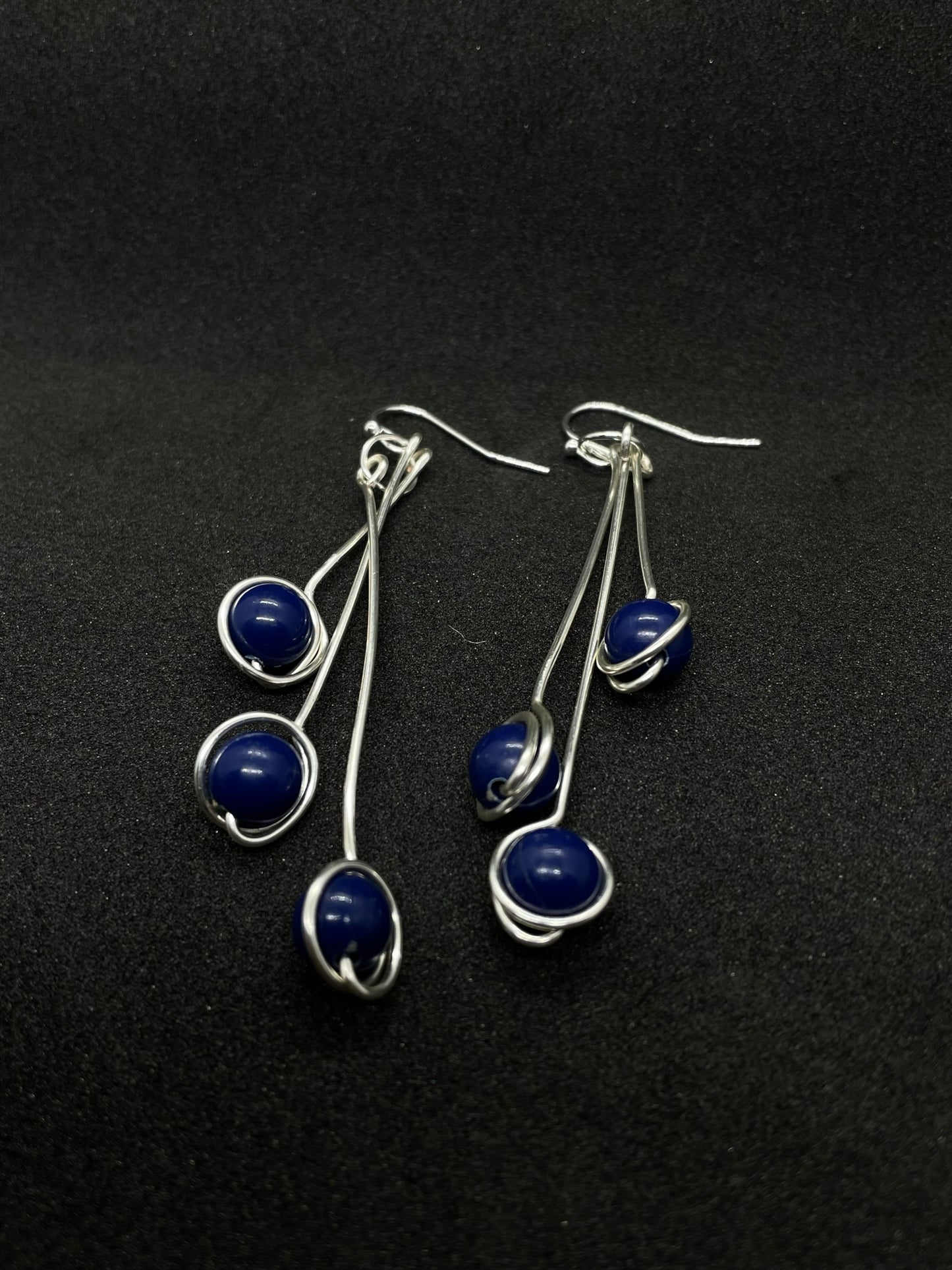 Wire & 3 blue bead earrings in silver wire