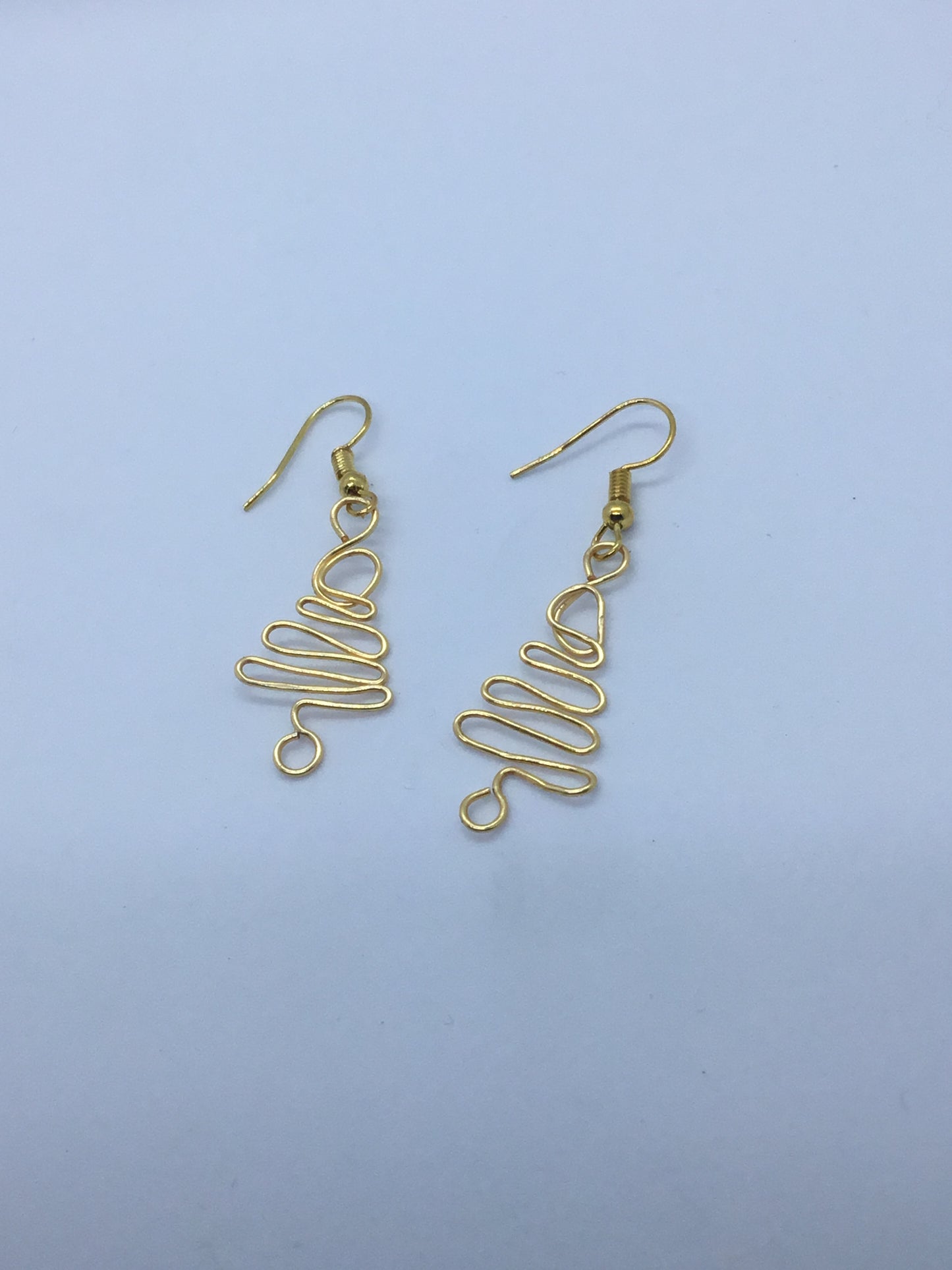 Wire Christmas tree earrings