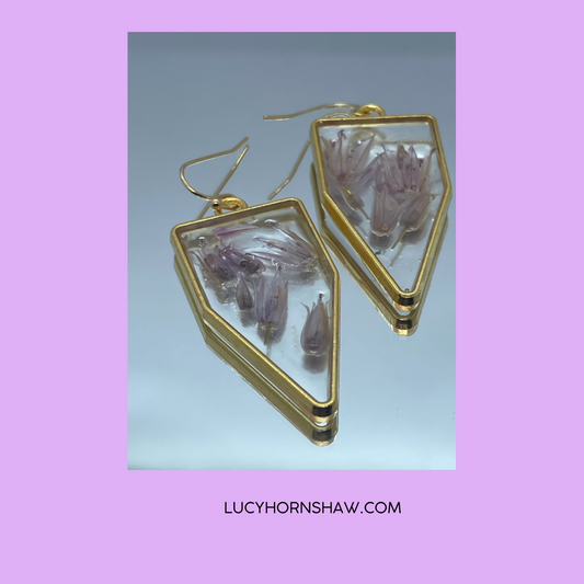 Chive & resin pentagon earrings