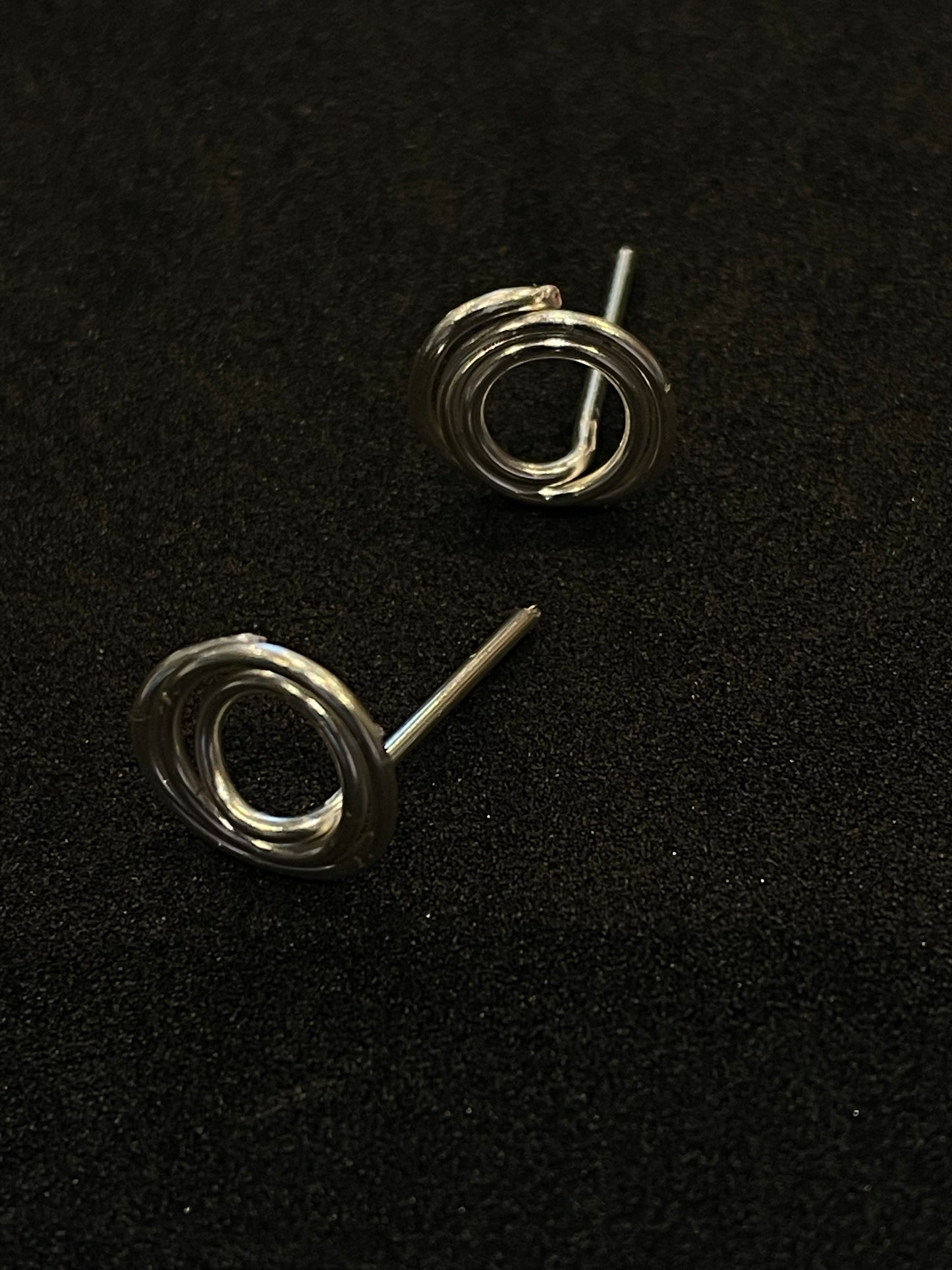 Silver wire ring stud earrings