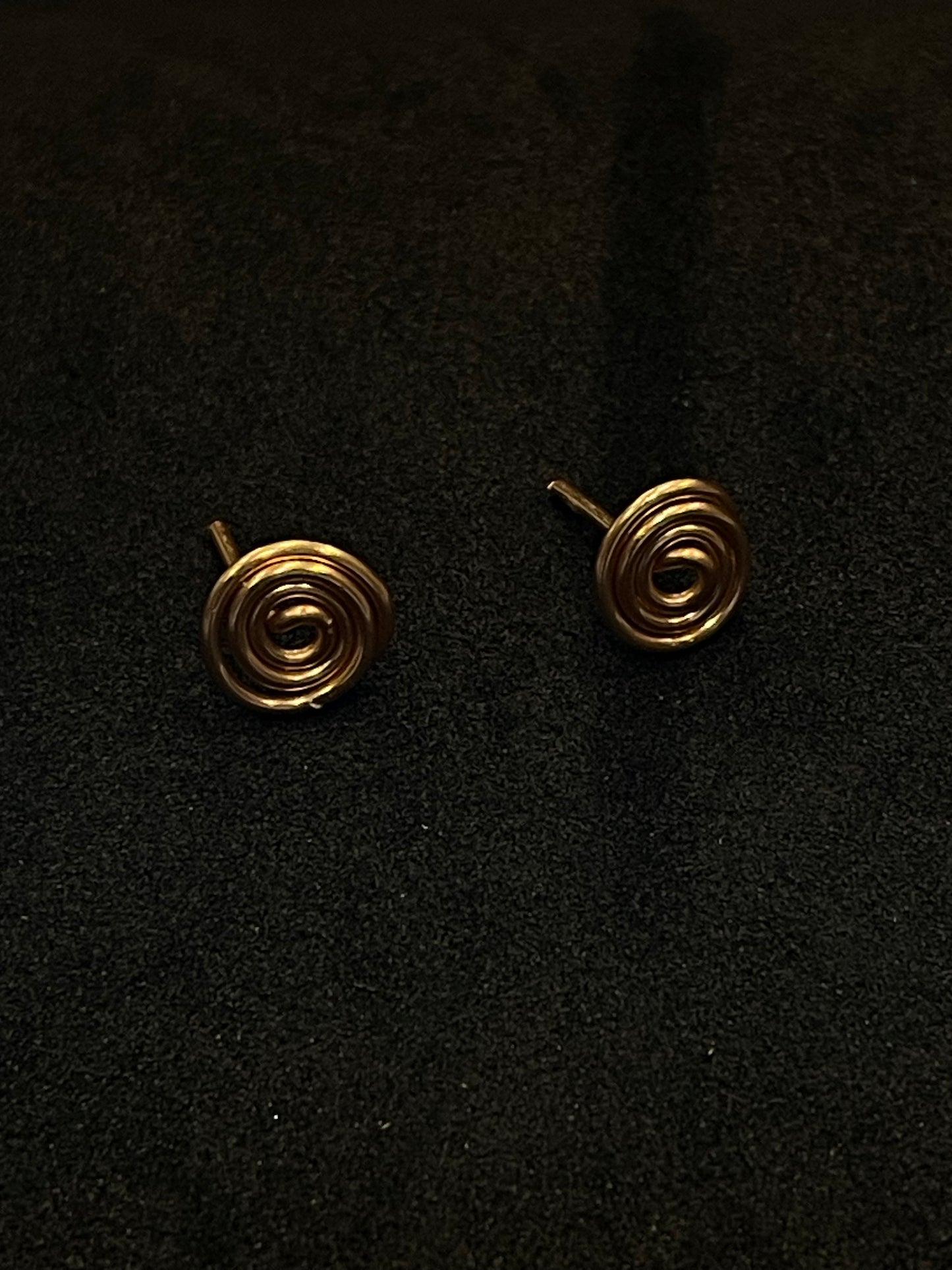 Silver wire coil stud earrings