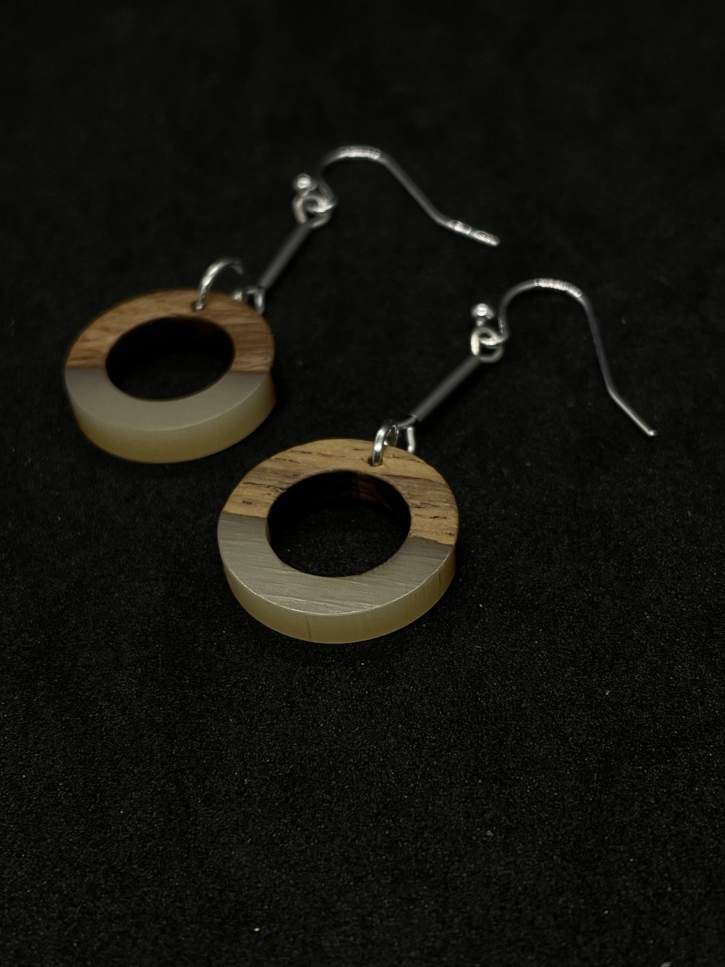 Stone resin and walnut ring drop earrings