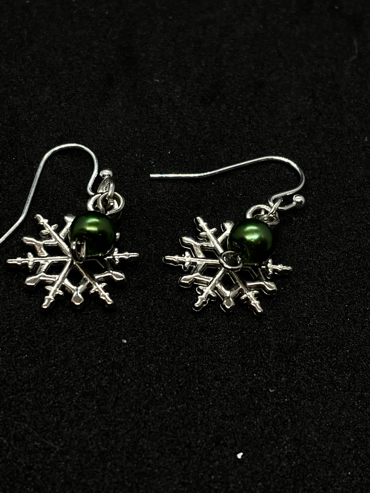 Festive snowflakes with coloured beads, drop earrings