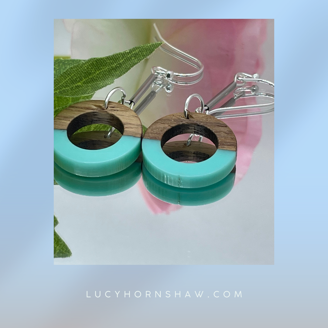 Turquoise resin and walnut ring drop earrings