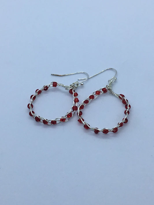 Wire & red bead platt earrings