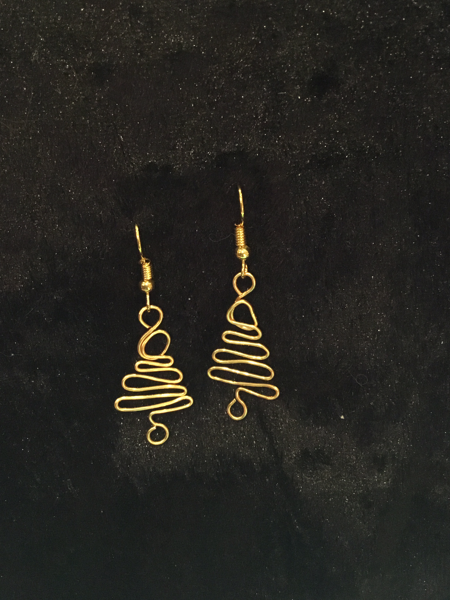 Wire Christmas tree earrings