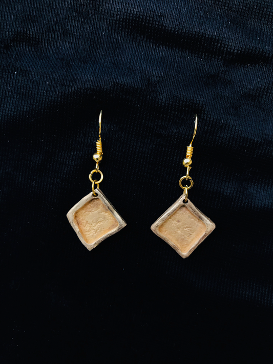 Bronze rhombus with edging earrings